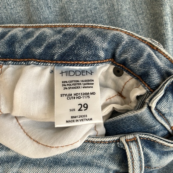 HIDDEN ZOEY distressed mom jean - Picture 5 of 7